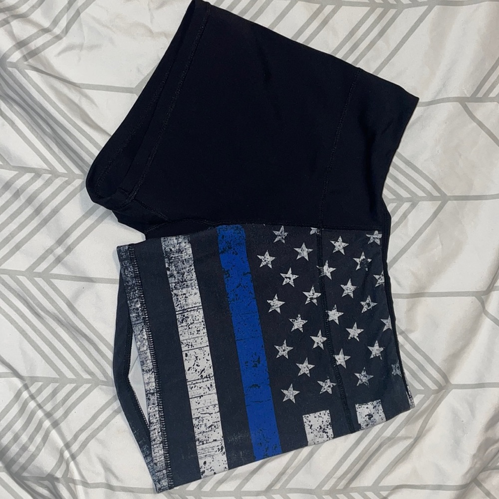 Born primitive thin blue thin shorts